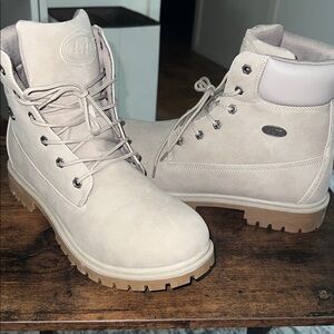 Lugz Men’s Convoy Classic 6-inch Chukka Boot